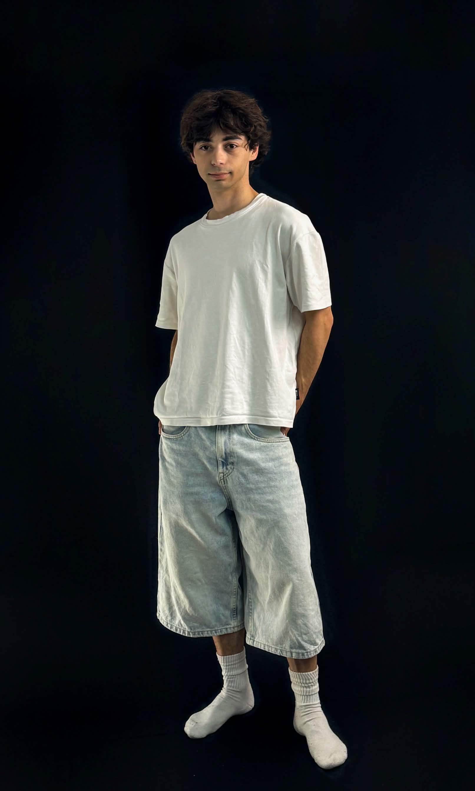 Mike Denz cuerpo entero